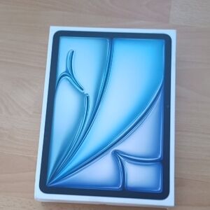 EMPTY iPad Air 11 Inch (M3) Box